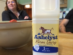 The Ashclyst Farm Dairy non-homogenised milk tasted very good in my tea.